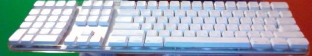 Old white wireless apple keyboard